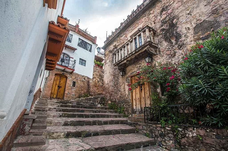 Habibi World Travel-ROUTE-Taxco-de-Alarcón https://habibi-world-travel-agency.com/